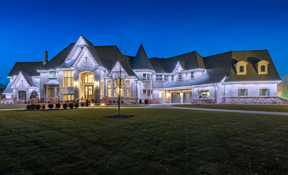 professional permanent roofline lighting